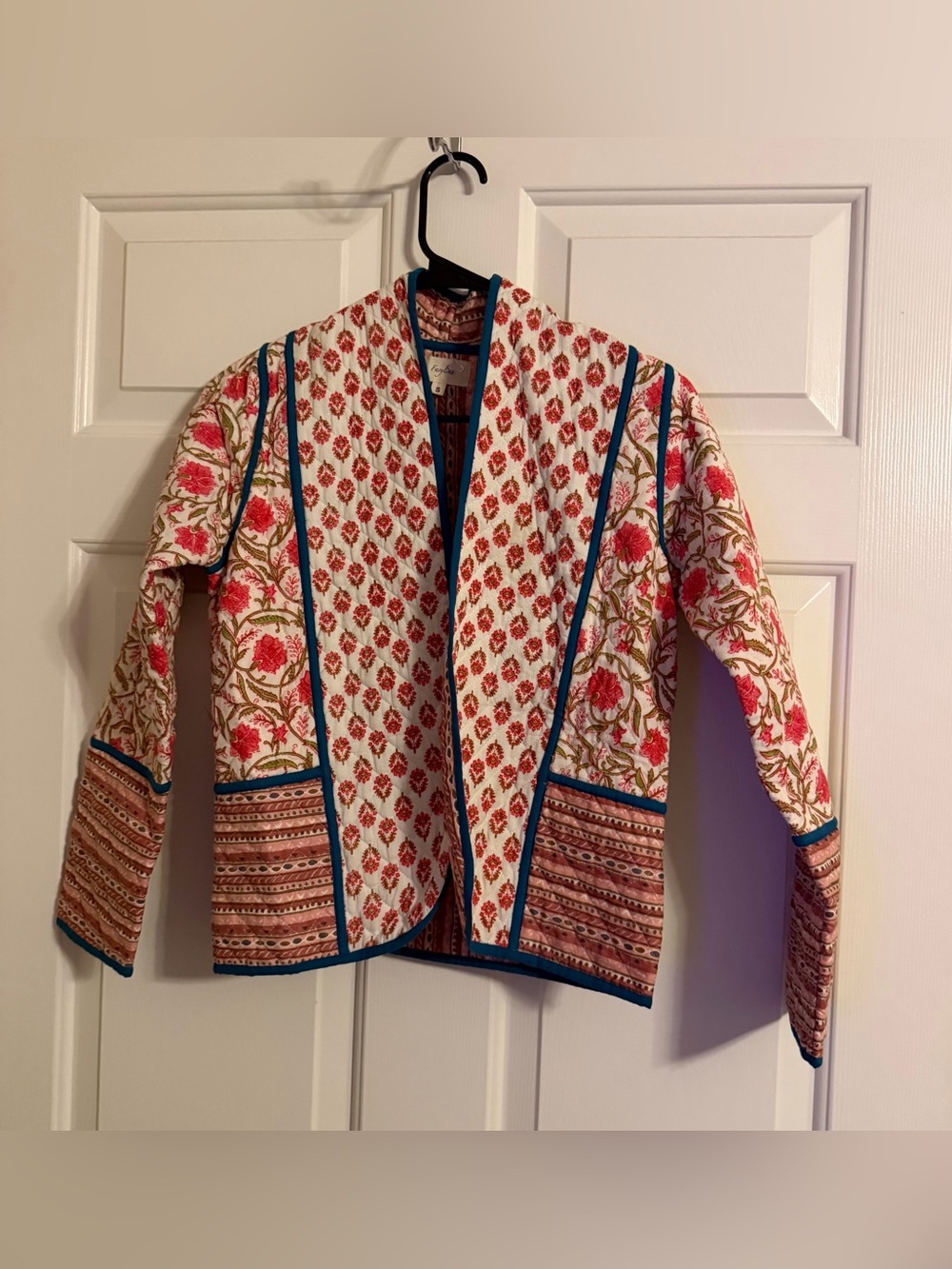 Farylina Quilted Floral Printed Jacket in Cream and Pink size Small